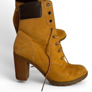 Timberland Women's Tan Leather Heeled Boots
